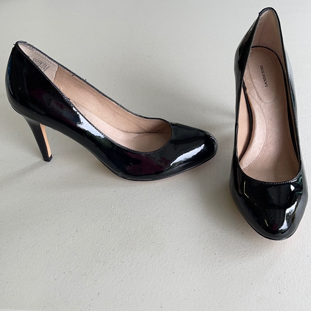 Like New Lands’ End black heels